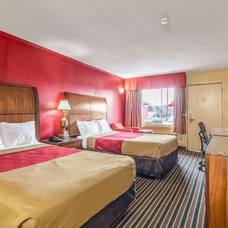Econo Lodge Charlotte Airport Area Экстерьер фото