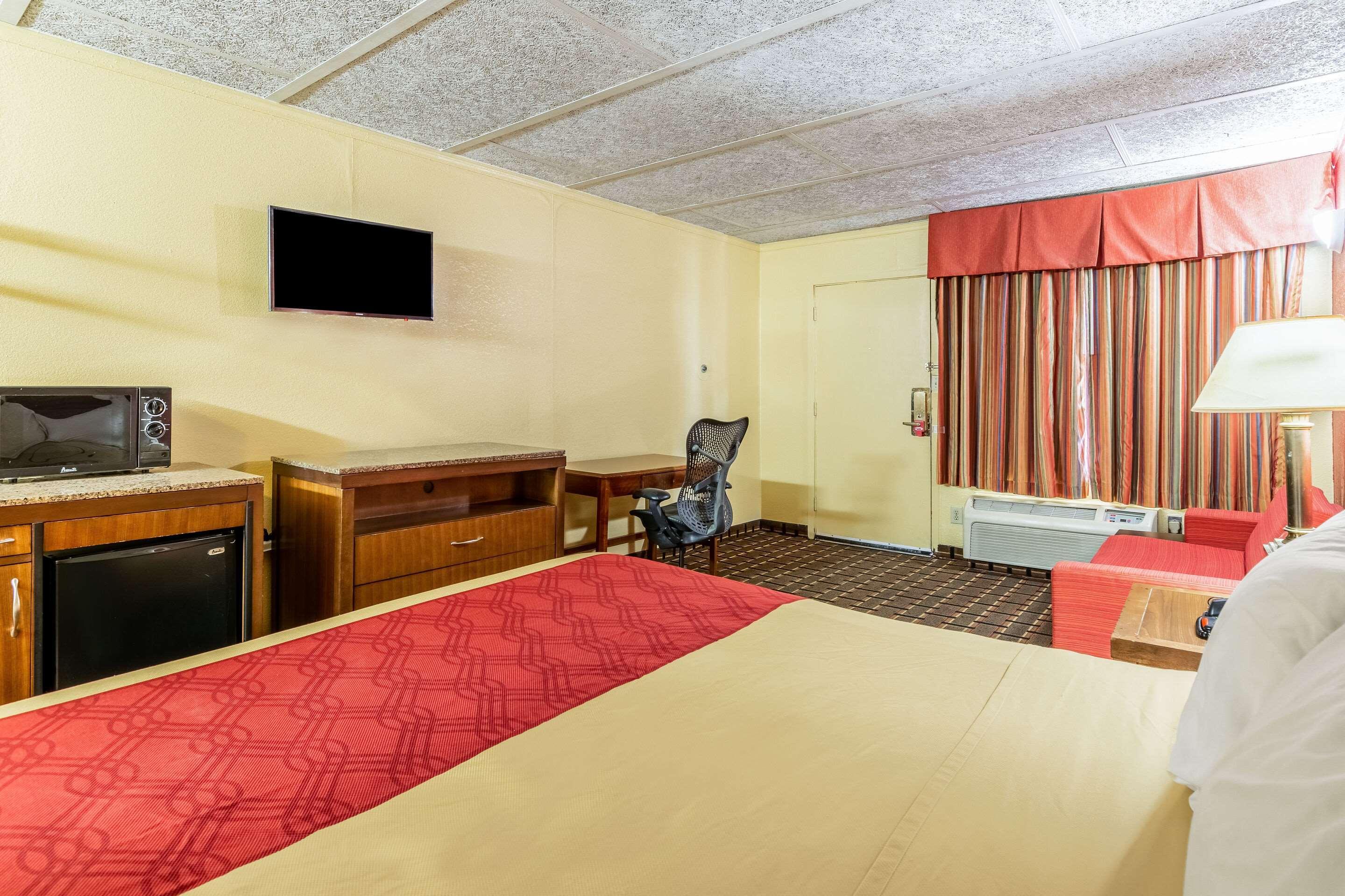 Econo Lodge Charlotte Airport Area Экстерьер фото