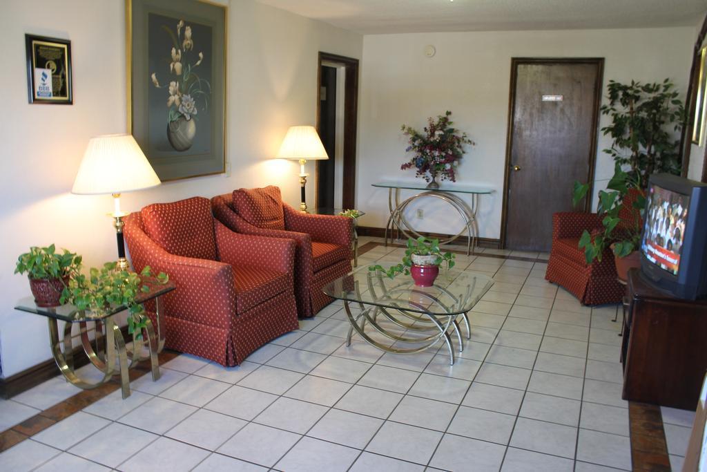 Econo Lodge Charlotte Airport Area Экстерьер фото