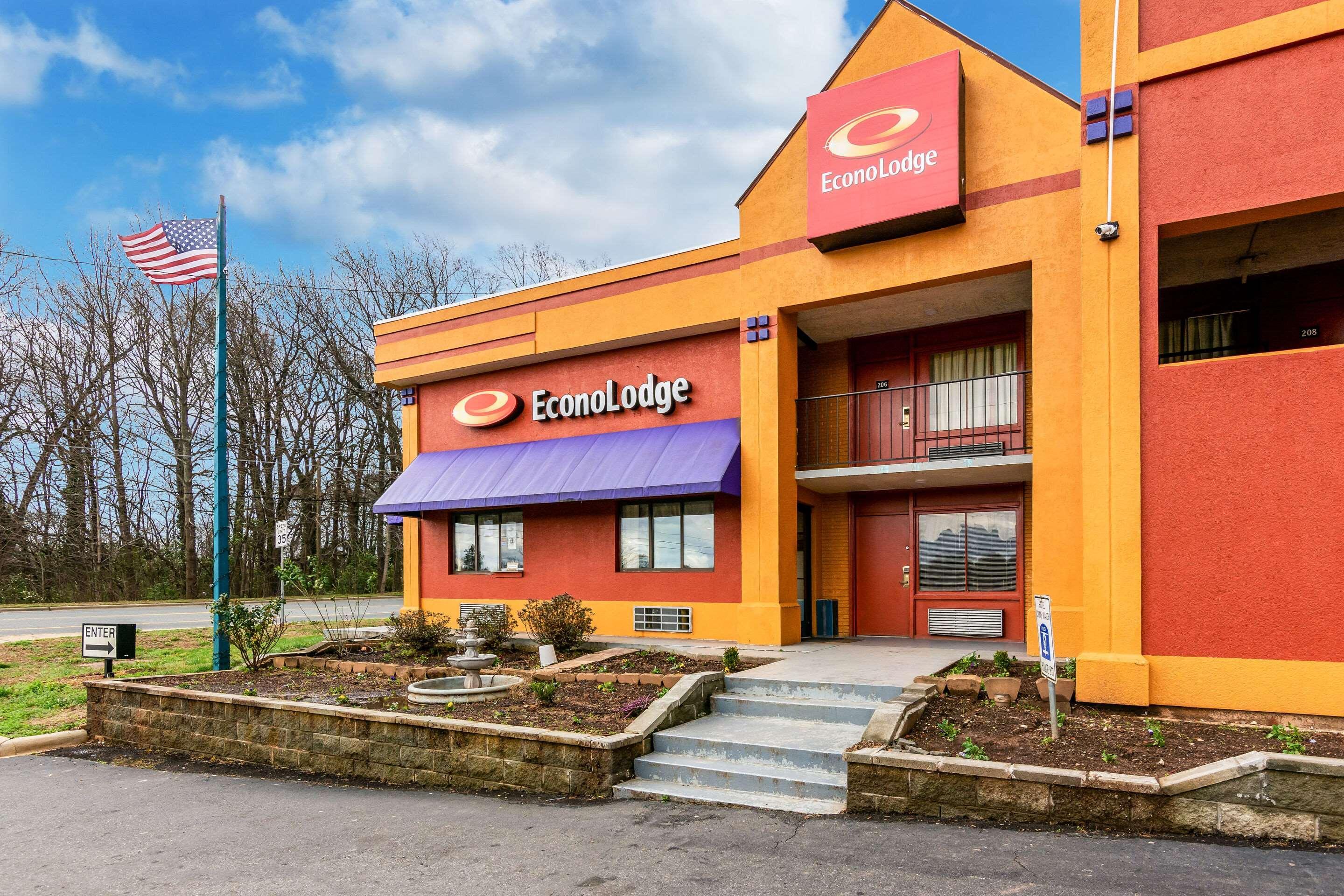 Econo Lodge Charlotte Airport Area Экстерьер фото