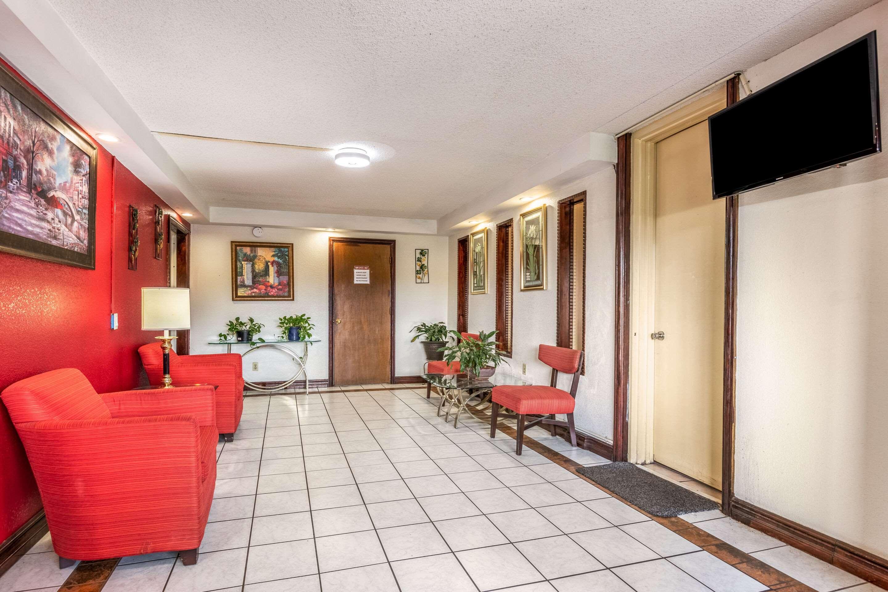 Econo Lodge Charlotte Airport Area Экстерьер фото