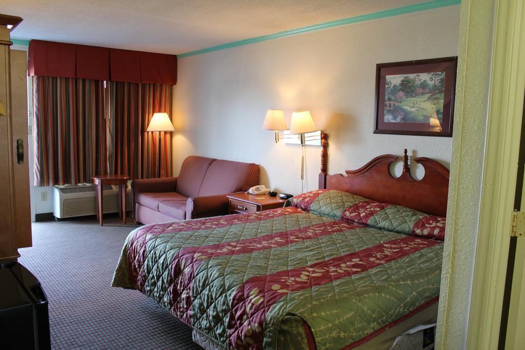 Econo Lodge Charlotte Airport Area Экстерьер фото
