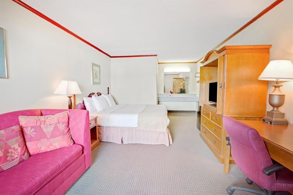 Econo Lodge Charlotte Airport Area Экстерьер фото